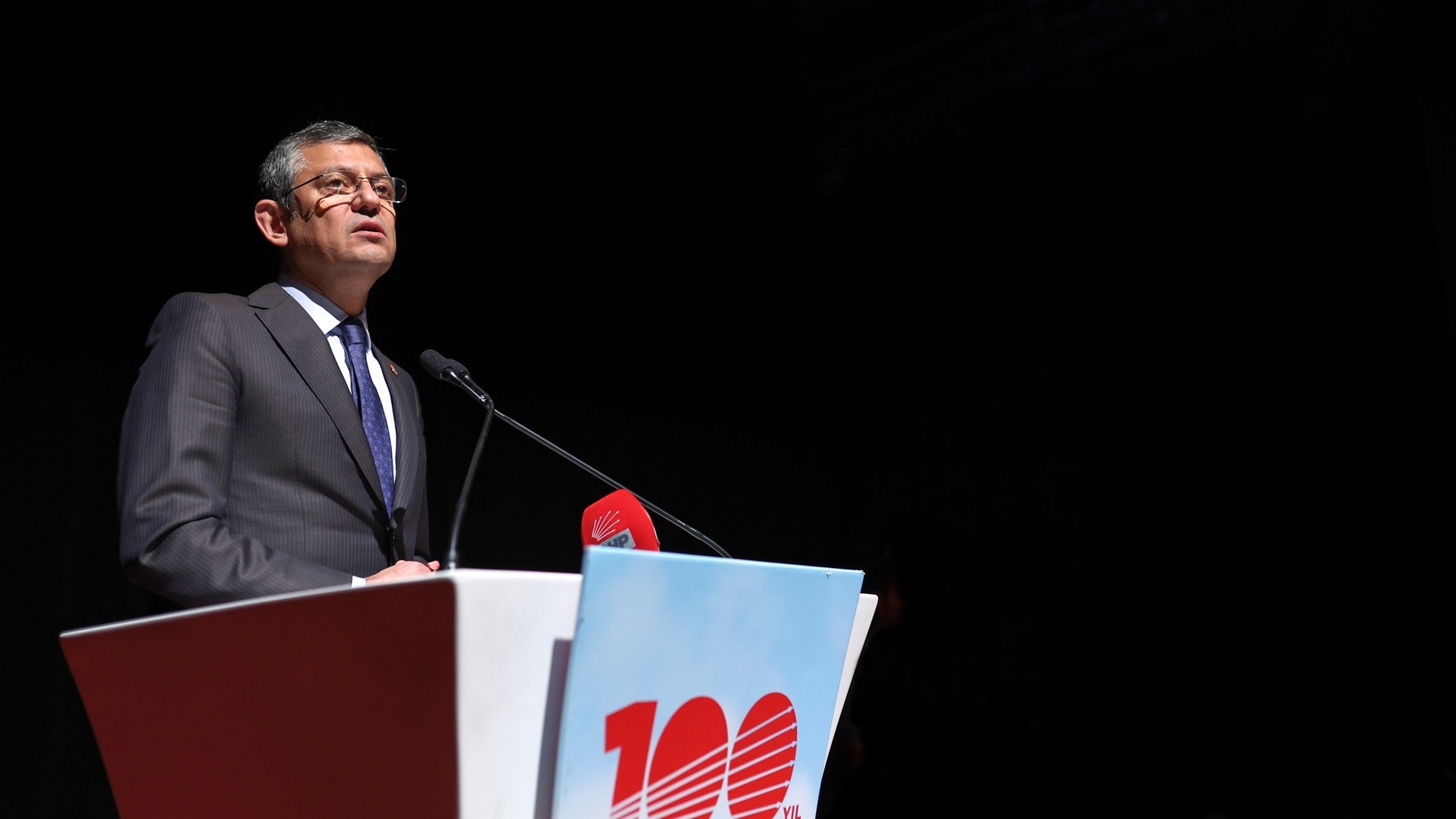 CHP Lideri Özgür Özel, Jandarma Uzman Çavuş Mustafa Fatih Yetişen'in şehadet haberinin ardından taziye mesajı yayınladı.