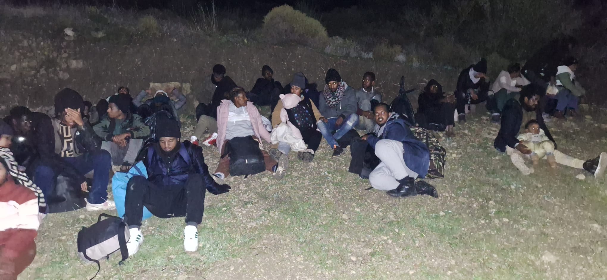 İzmir'in Karaburun ilçesinde düzensiz göçmen operasyonu