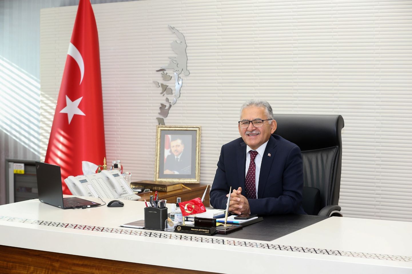Kayseri Büyükşehir Belediye Başkanı Dr. Memduh Büyükkılıç'tan Yeni Yıl Mesajı