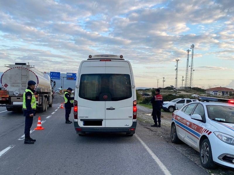 Aydın Jandarması, 2023'te 834 Bin Araçta Trafik Denetimi Yaptı