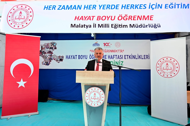 Vali Ersin Yazıcı, Hayat Boyu Öğrenme Haftası Etkinlikleri Açılış Programına Katıldı