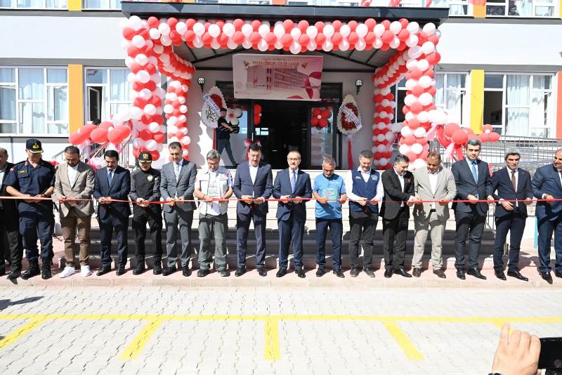 Hollandalı Gurbetçiler Anadolu Lisesi Açıldı