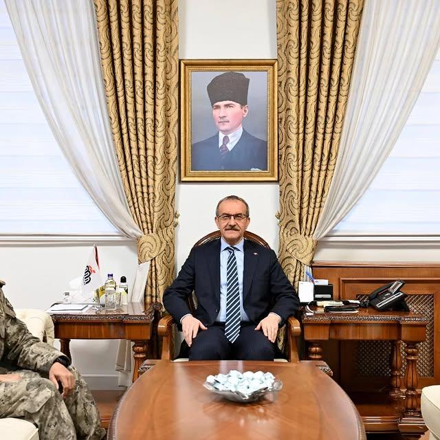 Ziyaret sırasında Malatya Valisi ve Özel Harekat Bölge Müdürü güvenlik konularını görüştü