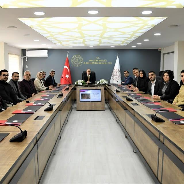 Milli Eğitim Bakanlığı Hukuk Hizmetleri Genel Müdürü ve Daire Başkanı Malatya'yı Ziyaret Etti