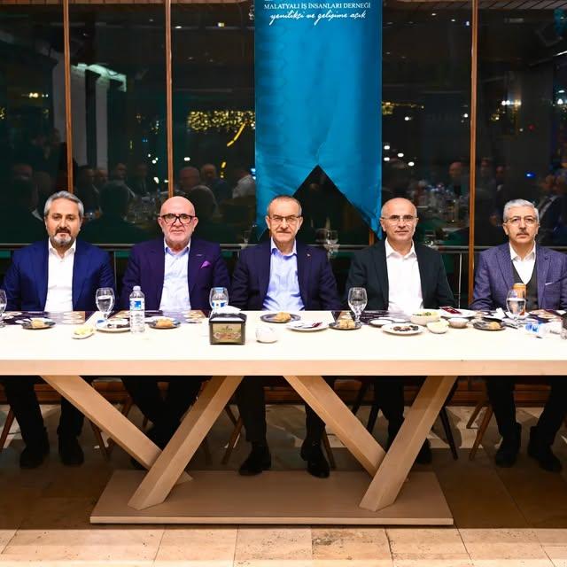 Vali Yavuz, MİAD İftarında İş İnsanlarıyla Buluştu