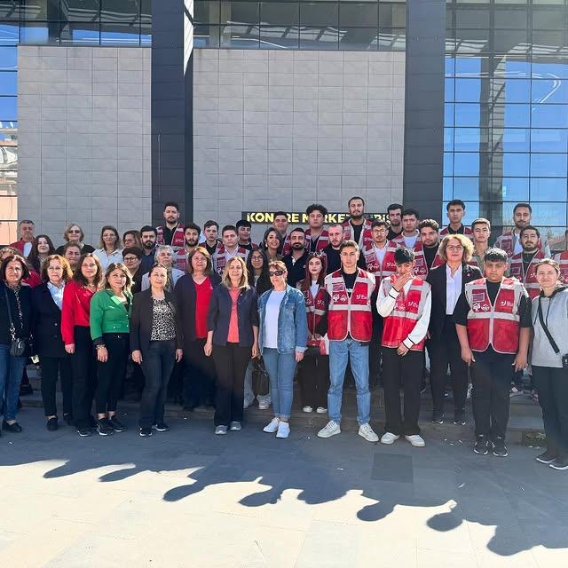 Ekrem İmamoğlu, Diyarbakır'da CHP Heyetiyle Buluştu