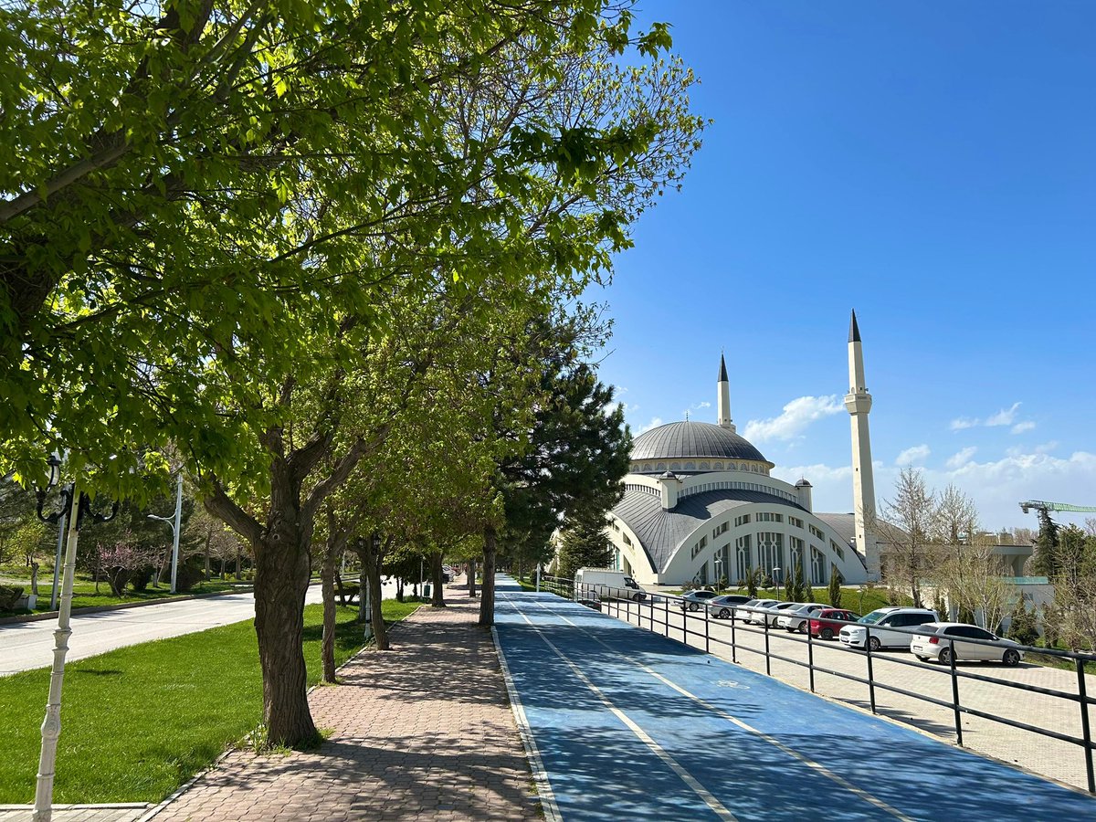 Malatya İ.Ü., Yeni Haftaya Güneşli Başlangıç Yaptı