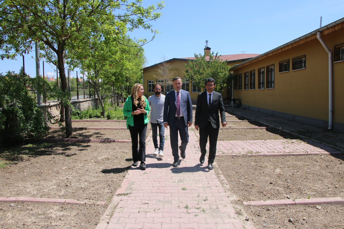 Kayseri İl Milli Eğitim Müdürü Esen, Özkar Özel Eğitim Okulunu Ziyaret Etti