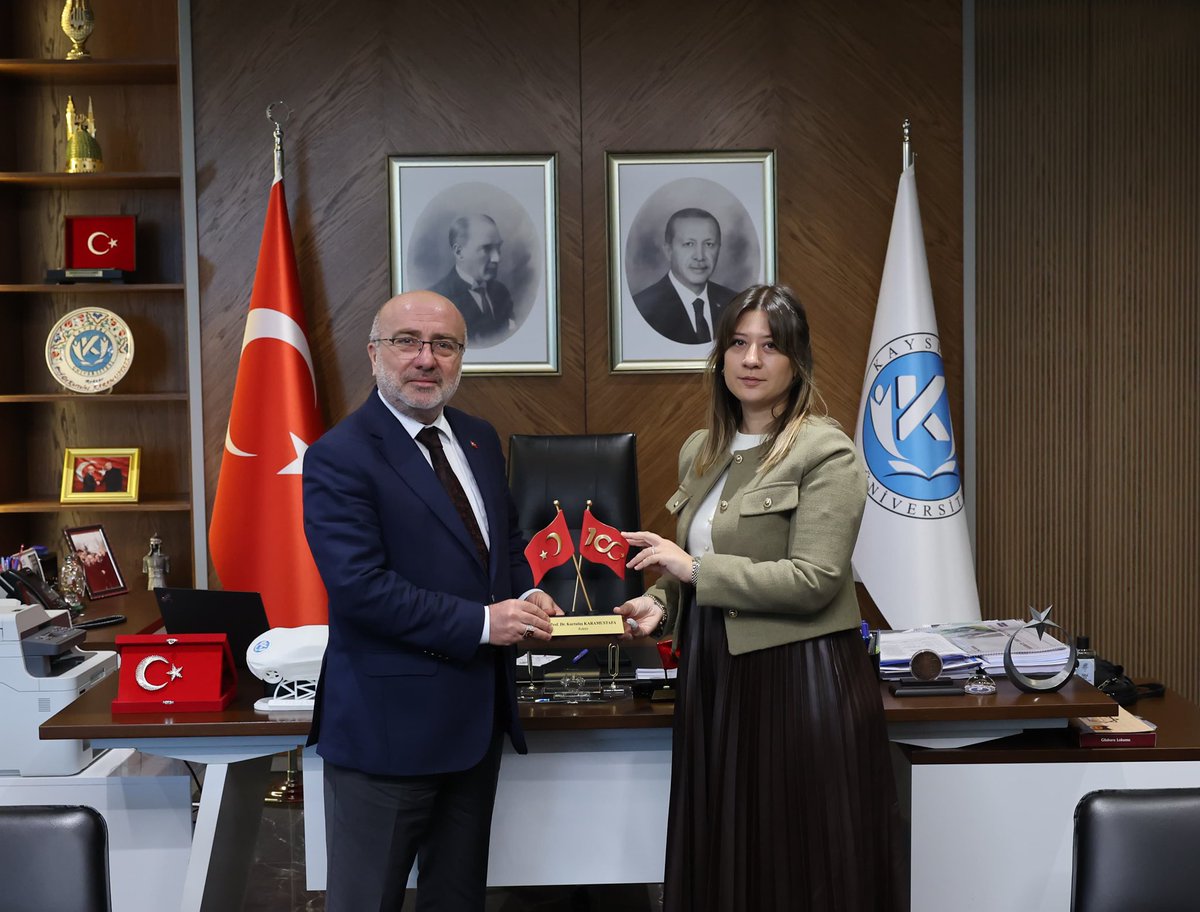 Çalışma ve Sosyal Güvenlik Bakanlığı Temsilcisi, Kayseri Üniversitesi Rektörünü Ziyaret Etti