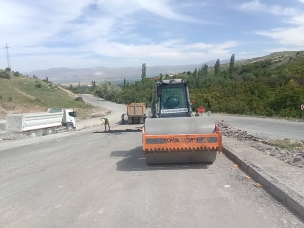Akçadağ'da Deprem Konutları Önünde Trafik Güvenliği Artırıldı