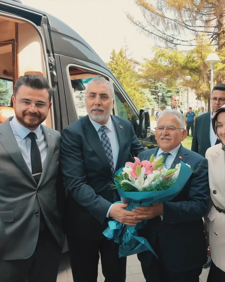 Kayseri Büyükşehir Belediyesi, Çalışma ve Sosyal Güvenlik Bakanı Işıkhan'ı Ağırladı